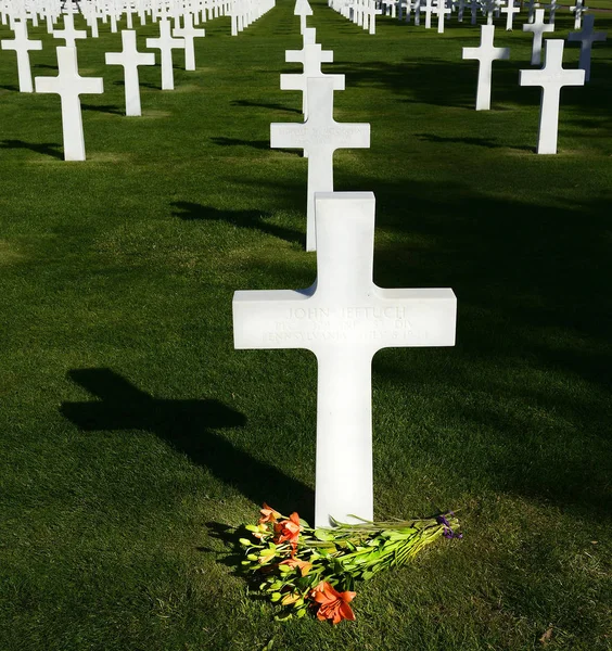 Вилль Сюр Мер Военные Могилы Мемориал Американского Кладбища Городе Февиле — стоковое фото