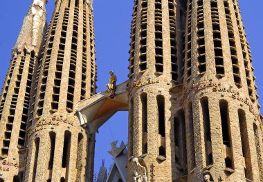 Sagrada Familia, cephenin ayrıntıları. Antoni Gaudi tarafından tasarlanan katedral 1882 'den beri inşa ediliyor ve henüz tamamlanmadı. Unesco Dünya Mirası Alanı, Barselona, İspanya