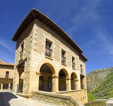 Eski Albarracin 'in resimli sokakları, İspanya' nın Aragon eyaletinin Teruel ilinin ortaçağ ve tarihi kasabası