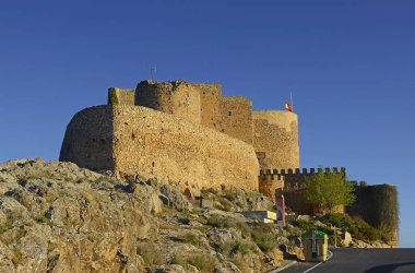 Consuegra 'daki kale, Toledo bölgesi, Castilla La Mancha, İspanya. Don Kişot 'un Yolu