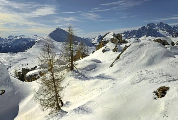 冬のドロマイト山 コルティナ ダンペッツォ イタリア ユネスコ世界遺産 — ストック写真