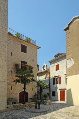 Kotor - Eski kentin romantik sokakları, Kotor Körfezi (Boka Kotorska), Karadağ, Unesco 'nun Dünya Mirası Bölgesi