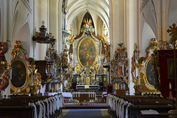 Zeliv Czech Republic Monastery Church Nativy Blessed Virgin Mary 12世纪的罗曼式修道院被烧毁了好几次 — 图库照片