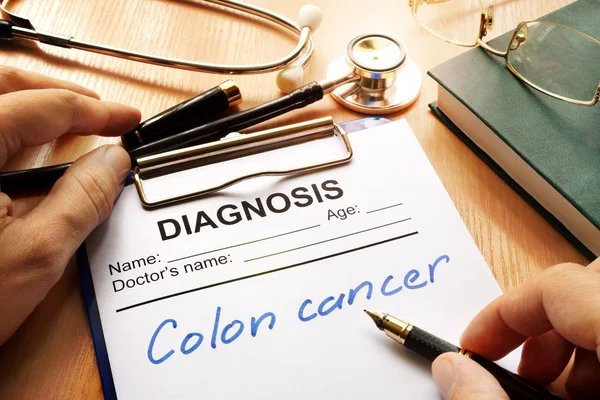 Una forma diagnostica con parole Cancro al colon . — Foto Stock