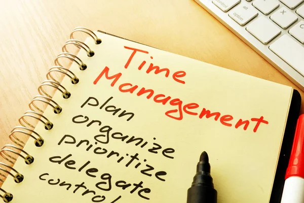 Título de gestión del tiempo y lista del plan, organizar, priorizar . — Foto de Stock