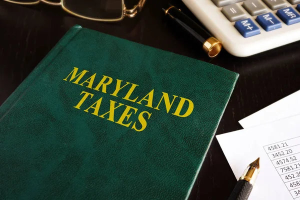 Maryland taxes on a office table. — Stock Photo, Image