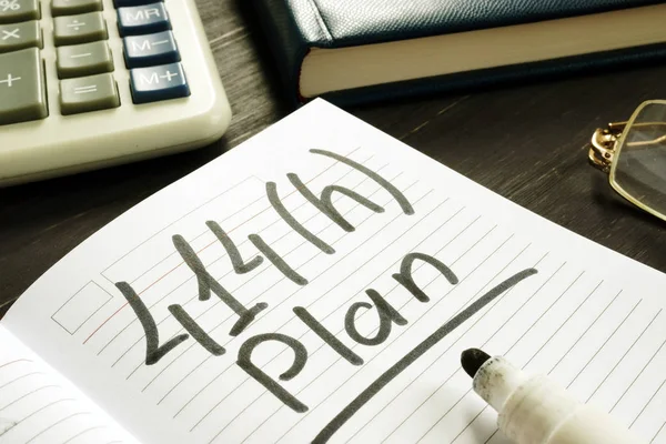 414u plan handgeschreven bord. Pensioenplanning. — Stockfoto
