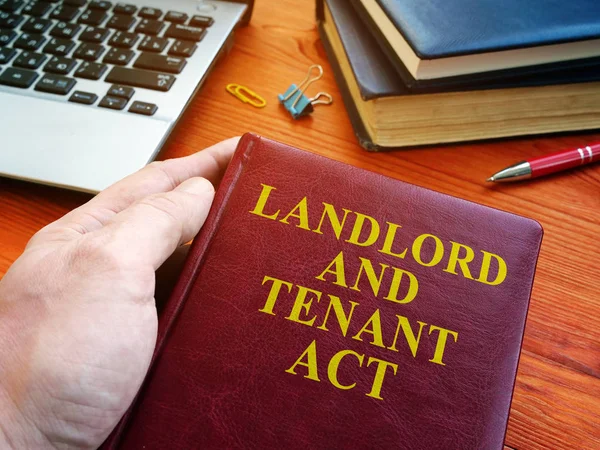 Landlord and tenant act law about property rent. — Stock Photo, Image