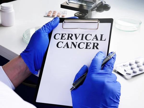 Diagnosi Del Cancro Cervicale Sulla Forma Medica — Foto Stock