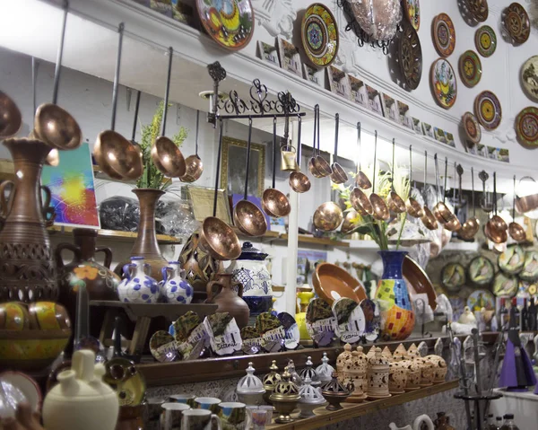 Eski pazar malzemeleri satılık.