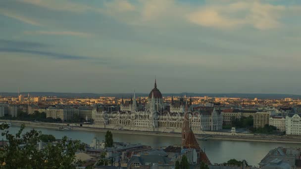 Budapest, Hungarian Parliament — Stock Video