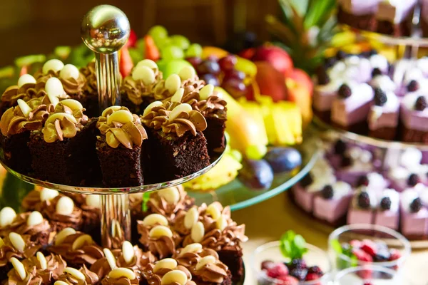 Cake buffet for a birthday party. — Stock Photo, Image