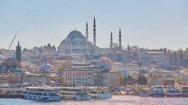 Istanbul, Türkiye - 1 Nisan, 2017: Süleymaniye Camii Osmanlı imparatorluk cami Istanbul, Türkiye'de olduğunu. Şehirdeki en büyük Camisi olan