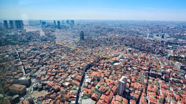 Istanbul, Türkiye - 3 Nisan, 2017: Arial görünümü Levent iş bölgesi.