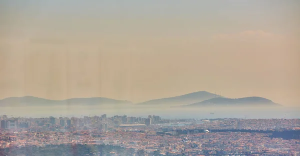 Aziatische deel van de oever Uskudar, Istanbul, de luchtfoto — Stockfoto