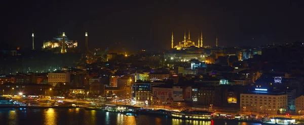 Luci notturne di Istanbul — Foto Stock