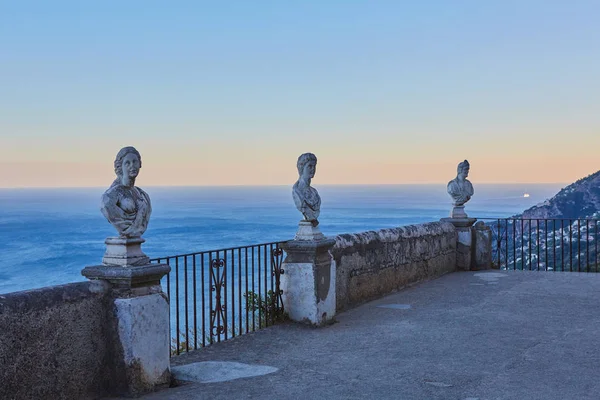 Scenic picture-postcard view of famous Amalfi Coast with Gulf of Salerno from Villa Cimbrone gardens in Ravello, Naples, Italy — Stock Photo, Image