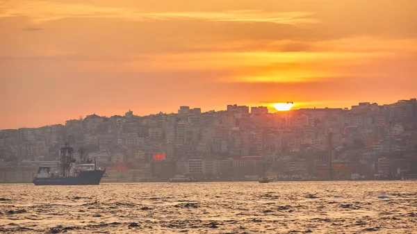 Besiktas garis pantai, sisi Eropa Istanbul . — Stok Foto
