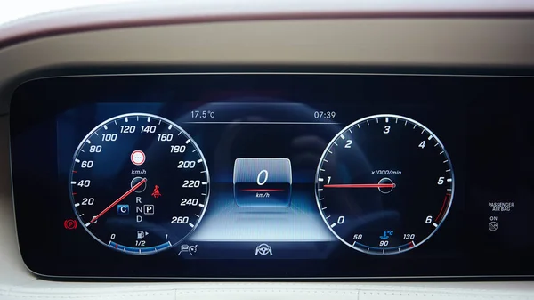 Luxury car dashboard — Stock Photo, Image