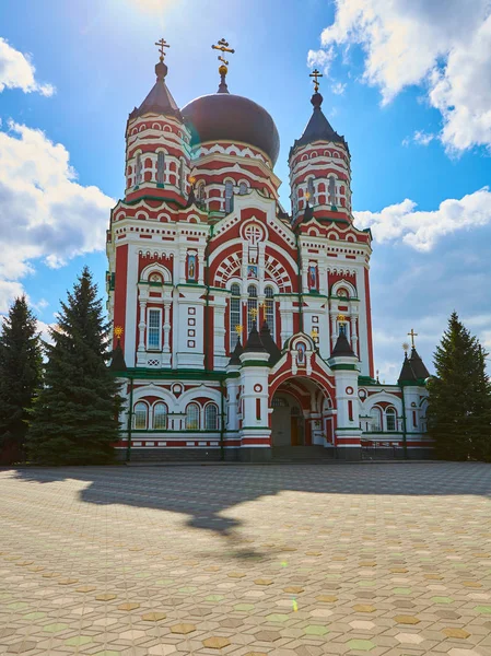 La cathédrale Saint-Pantaléon à Kiev. Ukraine — Photo