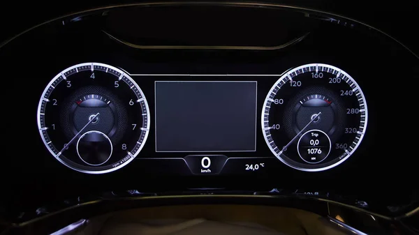 Modern bil upplyst dashboard närbild — Stockfoto
