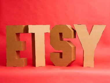 Kyiv, Ukrayna - 20 Şubat 2020: Karton kelime ETSY