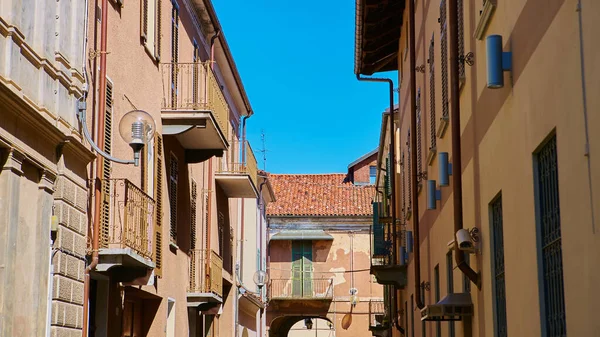 Vista da cidade de Fossano, Piemont, Itália — Fotografia de Stock