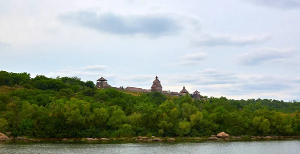 Veduta dell'isola di Khortytsya dal fiume Dnieper — Foto Stock