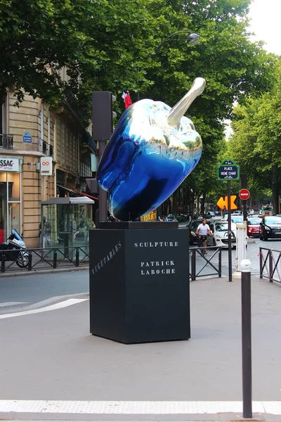 Paris, France - August 26, 2011: Vegetable, creation Patrick Laroche place Rene Char. — Stock Photo, Image