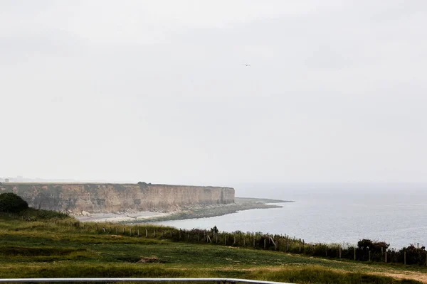 La Pointe Du Hoc skały, Normandia Francja w lecie — Zdjęcie stockowe