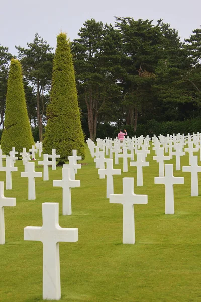 Longues-sur-Mer, Normandy, France, May 29, 2019: American military cemetery in Colleville — Stock Photo, Image