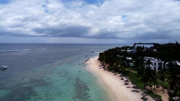 Vzestupné Letecké Panorama Epického Afrického Ostrova Zamračený Den Stabilní — Stock video