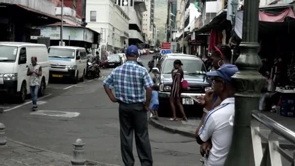 Mauritische Einheimische Schlendern Durch Die Straßen Von Port Louis Der — Stockvideo