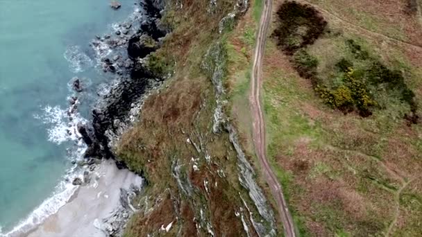 Epic Aerial Rocky Valley Kustlijn Stenige Kust Ierland — Stockvideo