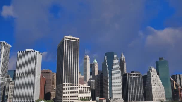 Captura Lapso Tiempo Del Horizonte Ciudad Nueva York Nubes Corriendo — Vídeo de stock