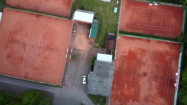 Subiendo Parte Superior Aérea Campos Tenis Vacíos Durante Pandemia Covid19 — Vídeos de Stock