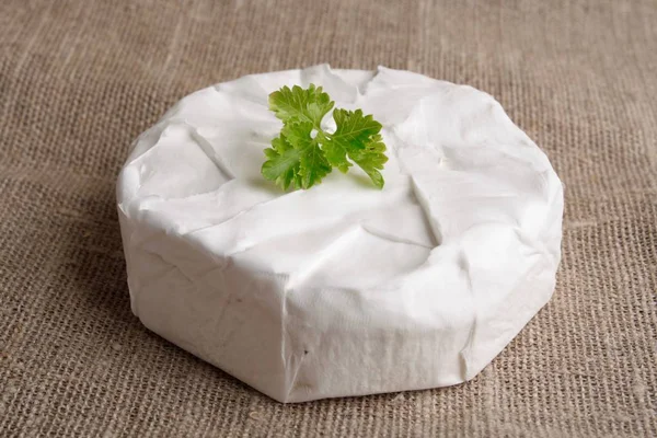 Brie de queso Camembert —  Fotos de Stock