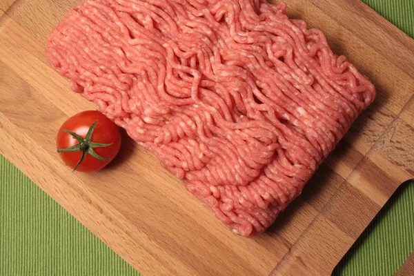 Picadillo en una tabla de madera — Foto de Stock