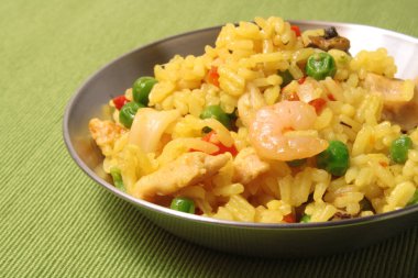 Paella küçük bir tavada