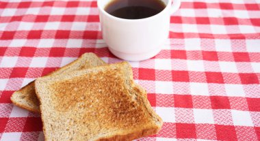 klasik kahvaltı. kahve ve tost