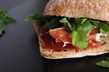 sandviç prosciutto hamon ciabatta