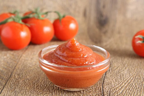 Sauce tomate ketchup tomates romarin — Photo