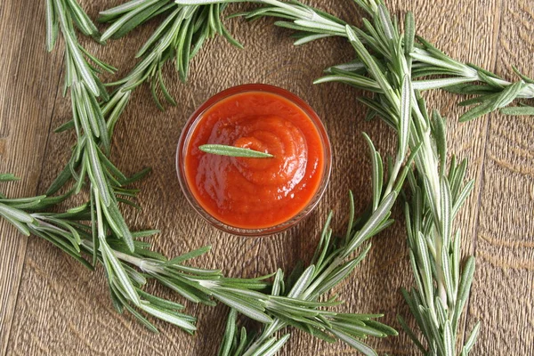 Tomatensauce Ketchup Tomaten Rosmarin — Stockfoto