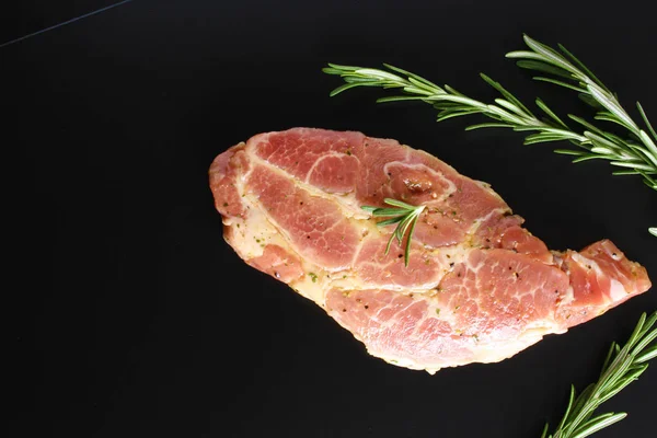 Steak Nyak sertéshús, rozmaring, pác — Stock Fotó