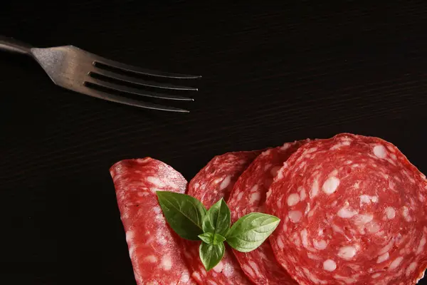 Espanha salsicha Salchichon Slicing salame — Fotografia de Stock