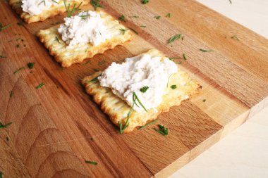 Krem peynirli kraker