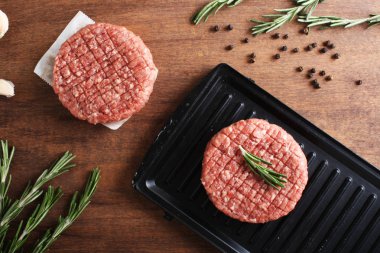 Burger pirzola gelen sığır eti