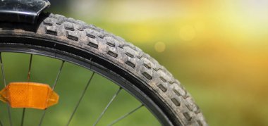 eski bisiklet tekerleği