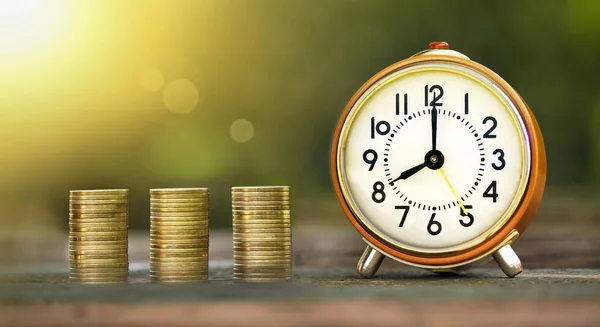 Pénz megtakarítási és idő banner — Stock Fotó