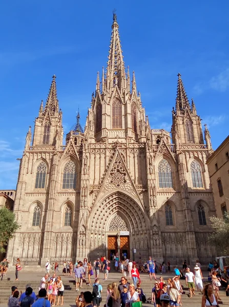 Kutsal haç ve Aziz eulalia katedral — Stok fotoğraf